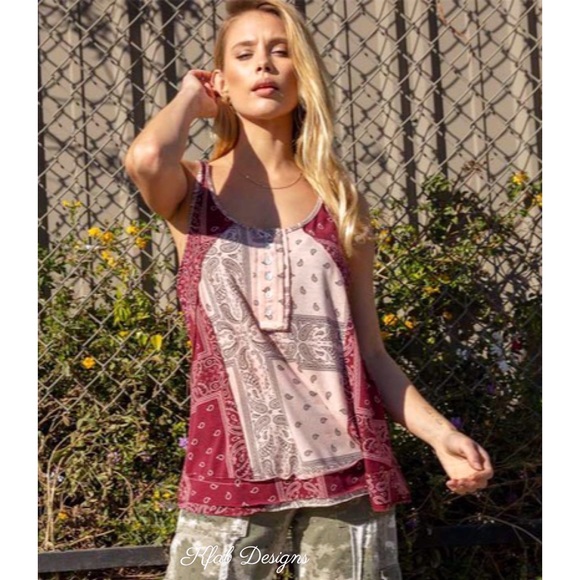 ❤️LAST! Sleeveless Super Soft Knit Paisley Mixed Print Button Detail Top! - Picture 5 of 8